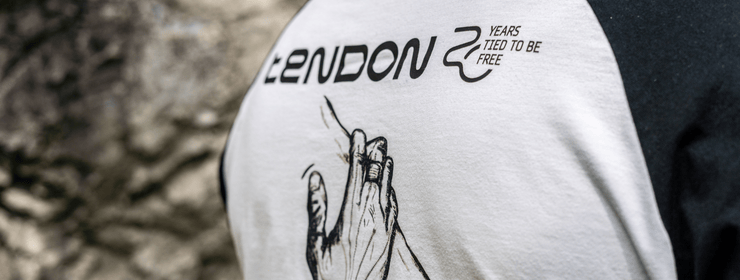 NOWY MERCH TENDON ANNIVERSAL